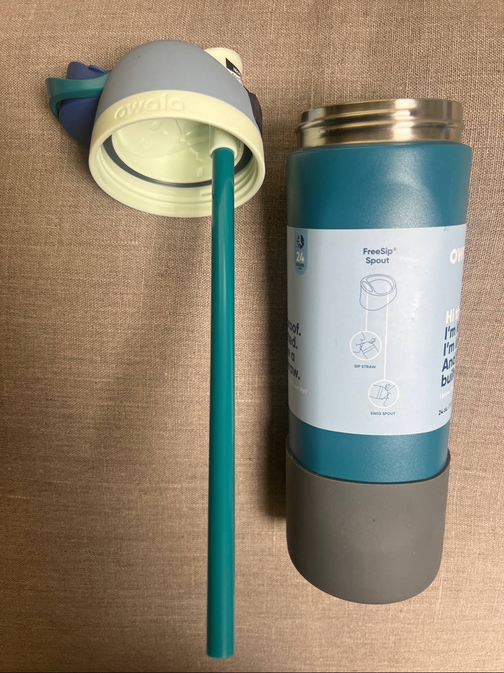 Owala FreeSip Stainless Steel Water Bottle in a 24 oz size blue & teal color - Picture 5 of 8